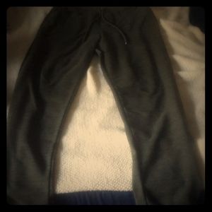 Green sweat pants for athletic people